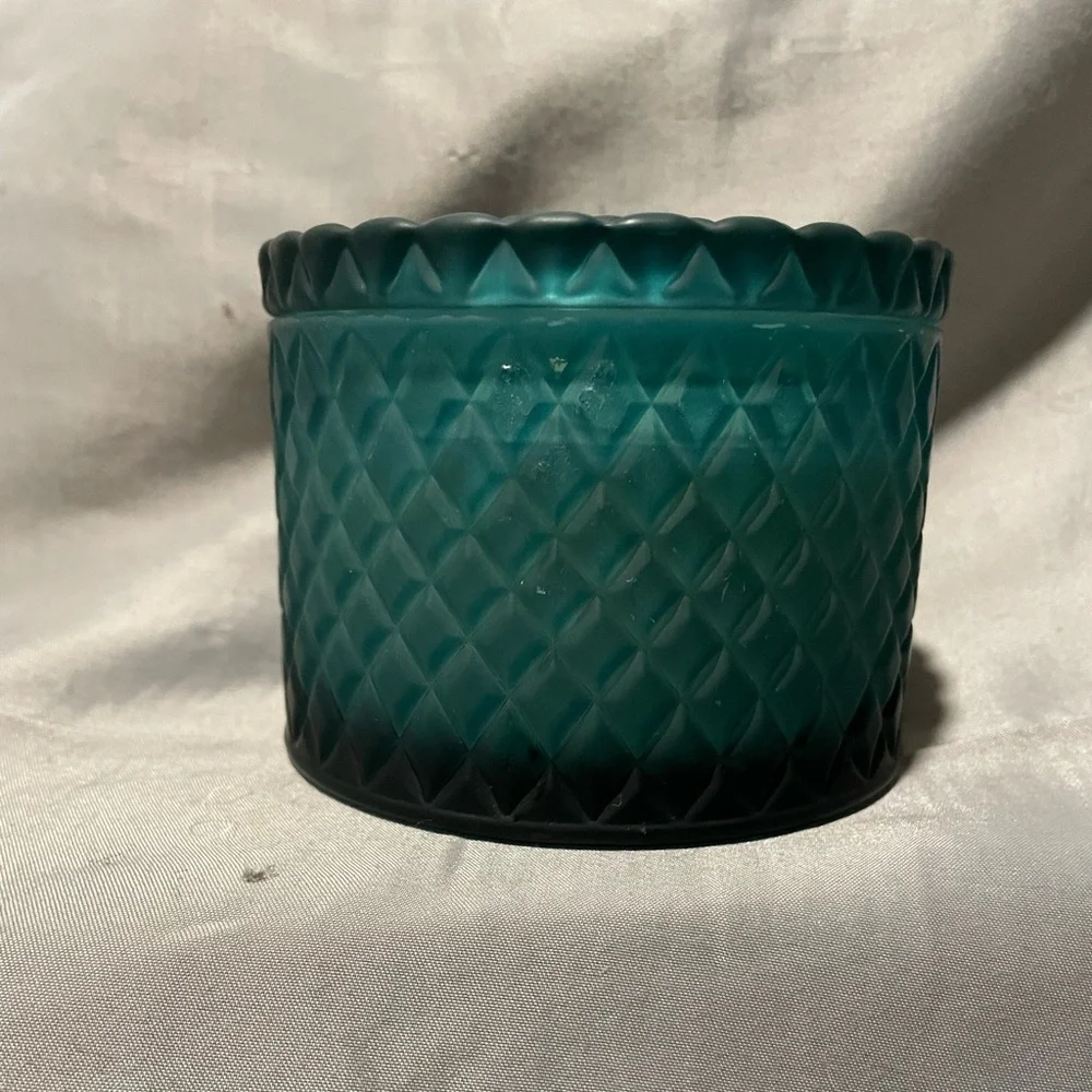 New Emerald Diamond Pattern Glass Candle- Pacific Coast